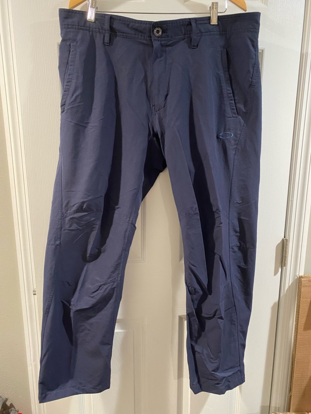 Oakley Men's Dark Navy Performance Chinos - Size Waist 38” x Inseam 30”